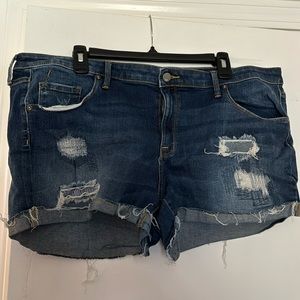 Mossimo distressed Jean shorts. Size 18.